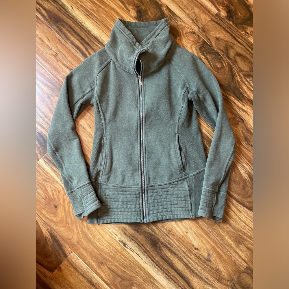 Lululemon Olive Green Zip-Up Jacket